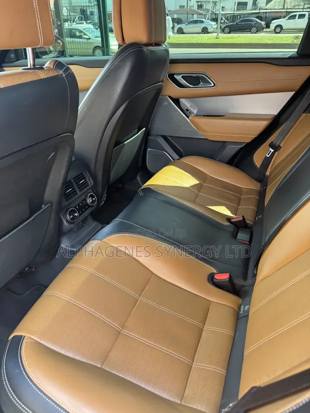 2019 Land Rover Range Rover Velar P380 SE R-Dynamic 4x4 Brown - 1