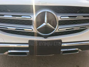 2021 Mercedes-Benz GLC-Class GLC300