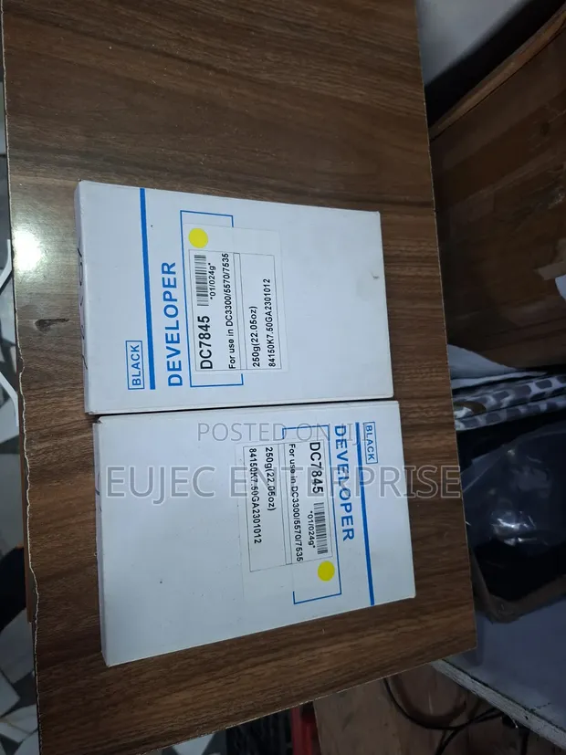 Xerox Developer Powder don amfani da DC3300/5570/7535 - 1