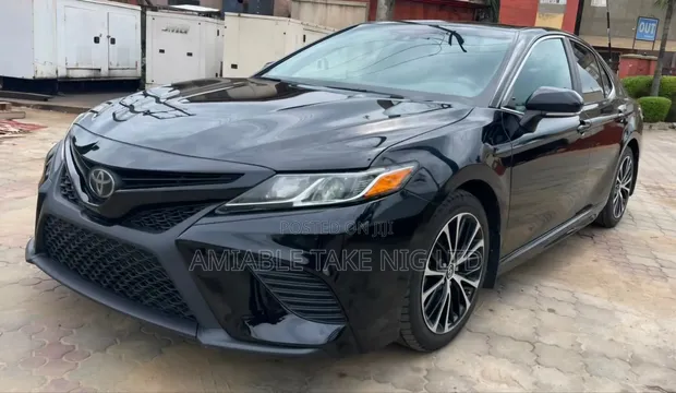 Toyota Camry 2018 Black - 1