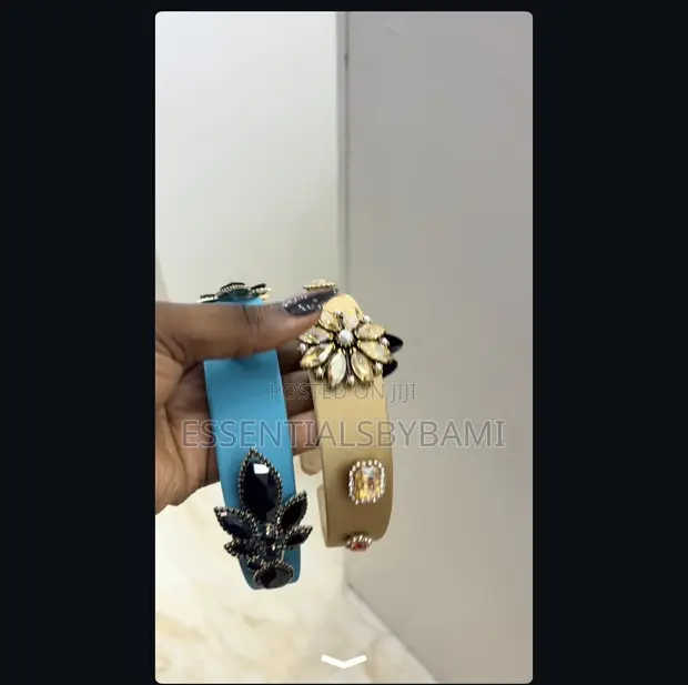 Louis Vuitton Gold Leather Hairband - 1
