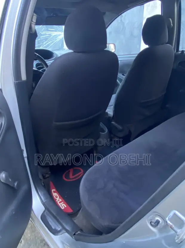 Toyota Yaris 1.4 D-4D 2005 Silver - 1
