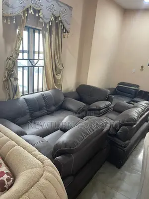 Sabon Sofa Mai Zama Bakwai - Mafi Jin Dadi