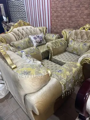 Sofa Mai Girma Mai Zama Bakwai na Sarauta