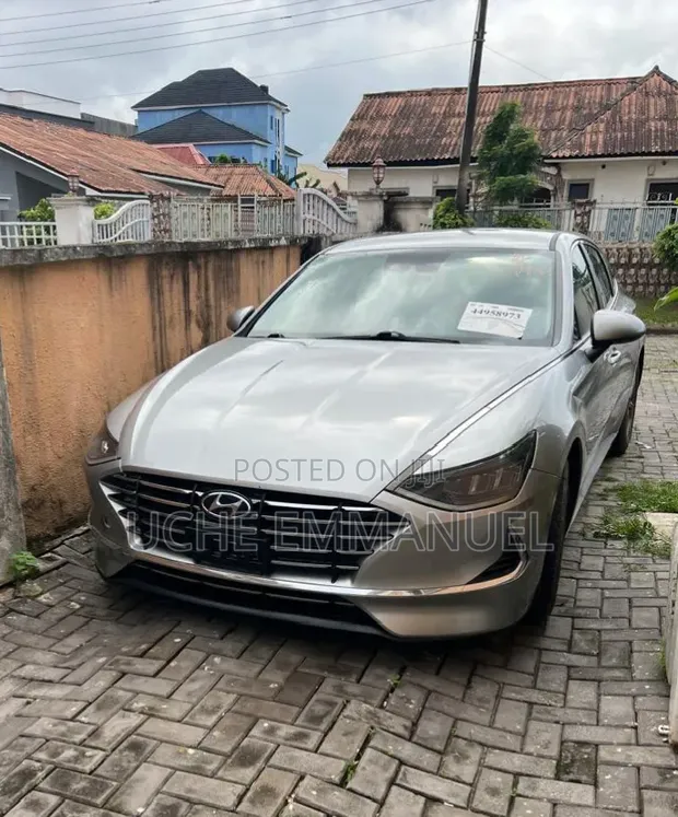 Hyundai Sonata 2022 Silver - 1