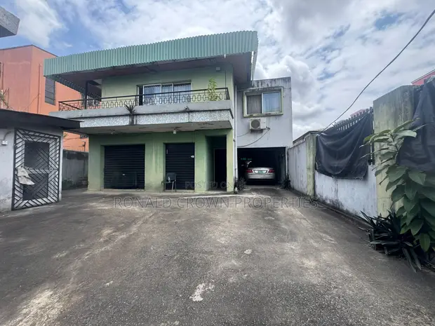 Filin 557sqm tare da gidan duplex mai buƙatar rushewa a cikin Estate mai Tsaro a Ikeja - 1