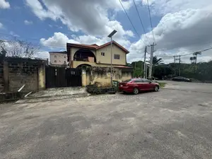 Filin Gaba, 878sqm da 4 Units na 3-Bedroom Flats a Ikeja