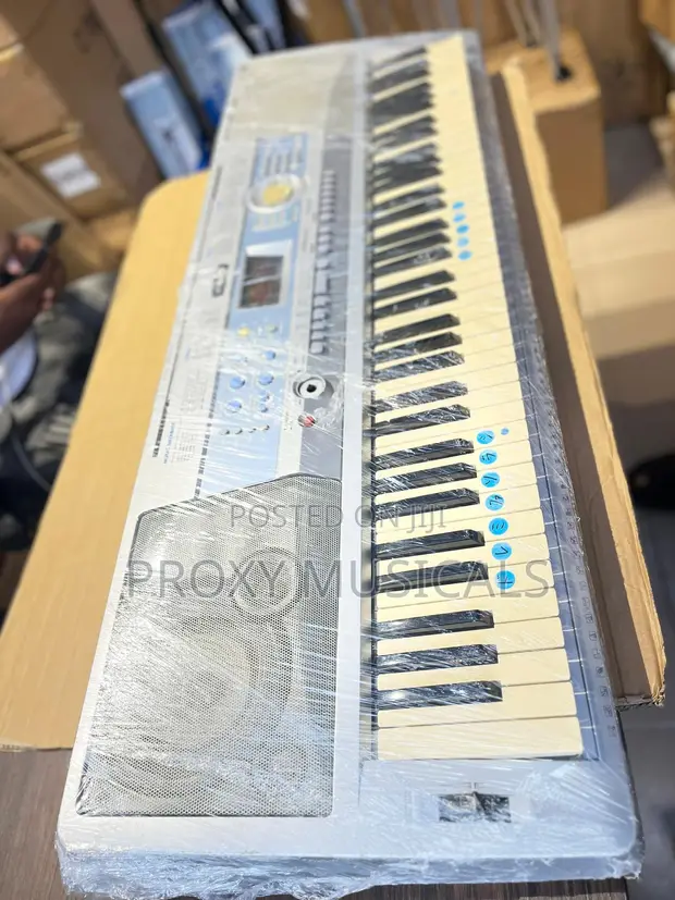 Yamaha DGX-200 Portable Grand Piano Keyboard - UK Used - 1