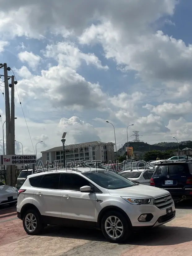 Ford Escape 2010 Fari - 1