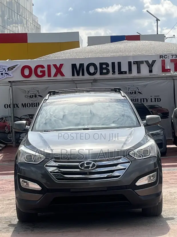 Hyundai Santa Fe 2013 Grey - 1