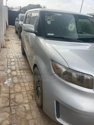 Scion xB Base 2008 Silver