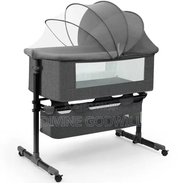 Baby Bassinet - Top Quality - 1