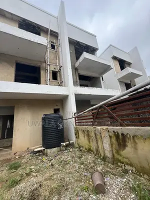 4-Bedroom Carcass Duplex Don siyarwa a Guzape, Abuja