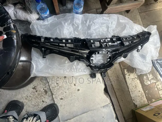 Toyota Camry 2018 Front Grill - 1