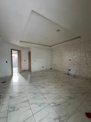 4 Bedroom Duplex don haya a Chevron, Orchid