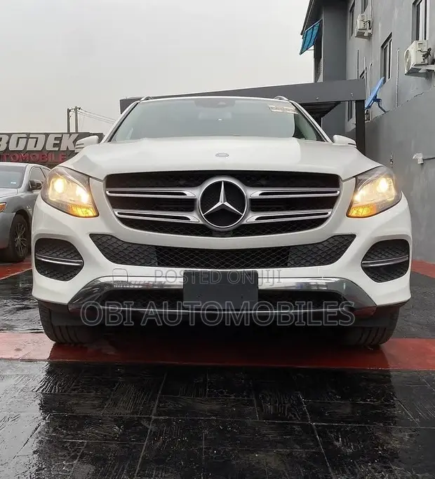 Mercedes-Benz GLE-Class 2016 White - 1