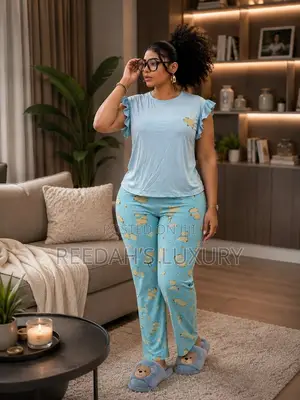 Strawberry Ruffle Lounge Set - Women's Pink