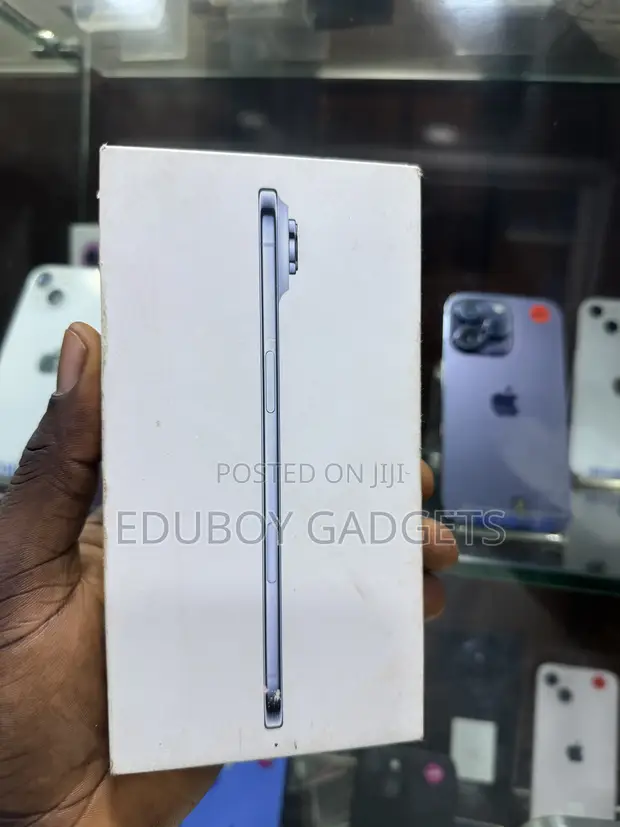 New Apple iPhone 17 Air 256GB Silver - 1
