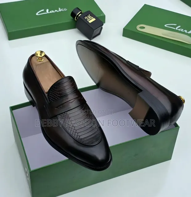 Clarks Italian Premium Men's Leather Loafers - 1