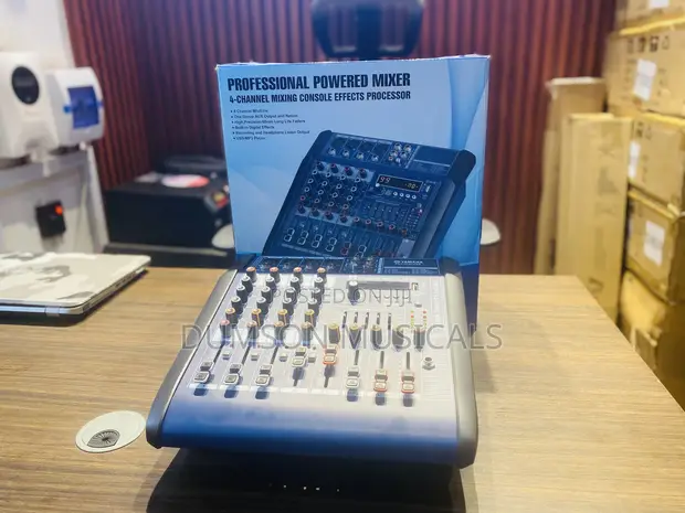 Yamaha 4-Channel Powered Mixer - 1