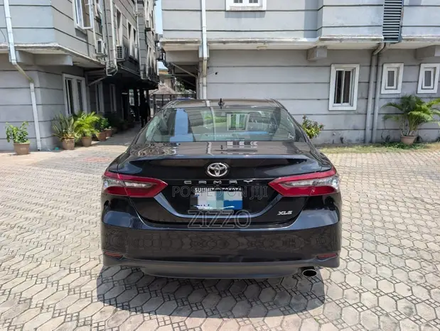 Toyota Camry 2022 XLE Baki - 1