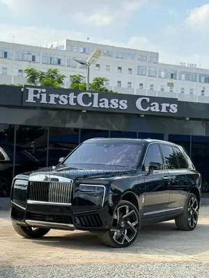 Rolls-Royce Cullinan Base SUV 2021