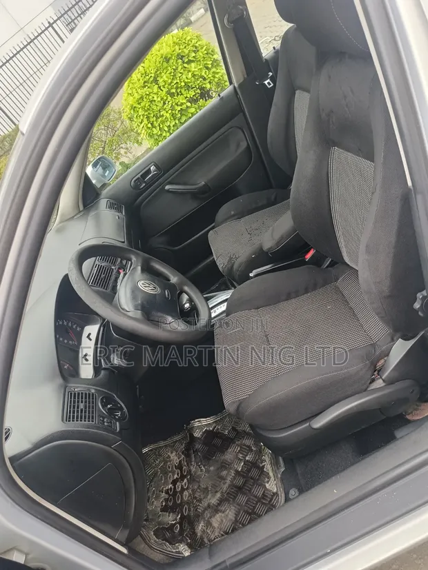 Volkswagen Golf 4 2003 Silver - 1