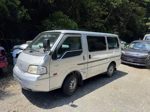 Mazda Bongo Bus 2010
