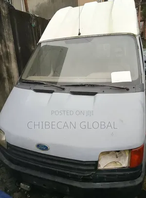Ford Transit Bus 2000 White
