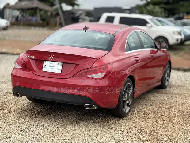 2015 Mercedes-Benz CLA 250 Sedan - Direct Belgium - 1