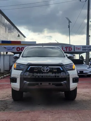 2017 Toyota Hilux SR5 - Foreign Used