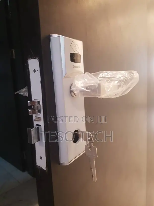 Saita Makullin Ƙofa na Teso Tech RFID - 1