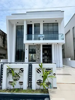 5 Bedroom Fully Detached Duplex da Pool & BQ a Ajah