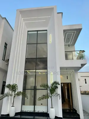 5 Bedroom Duplex with Pool & BQ in Ajah