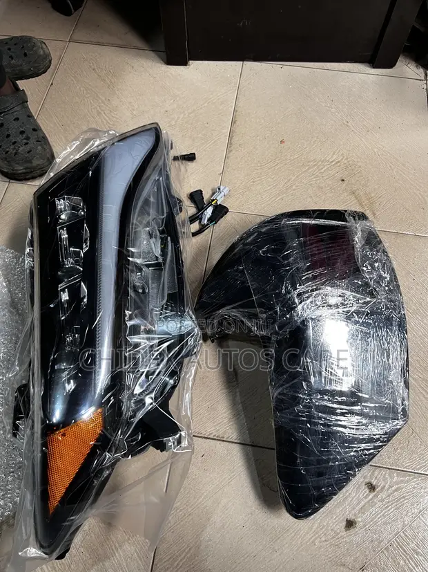 Cikakken Hasken Kai na Toyota Venza Mai Inganci - 1