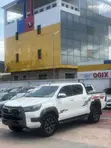 Toyota Hilux 2016 Fari - 2
