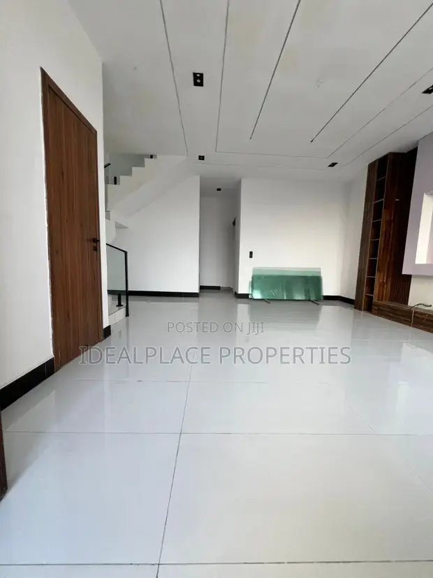 4 Bedroom Duplex for Sale in Ajah - 1