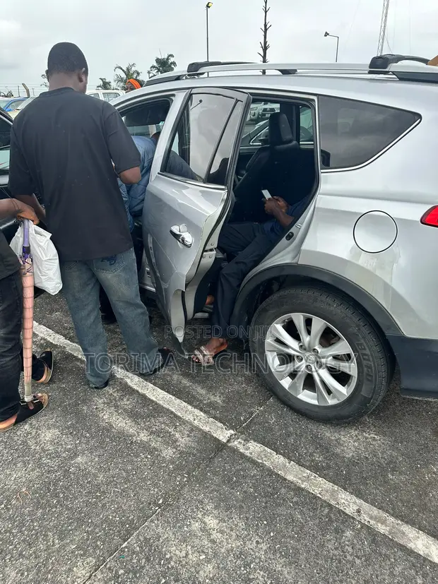 Professional Car Tracker Installation - 1