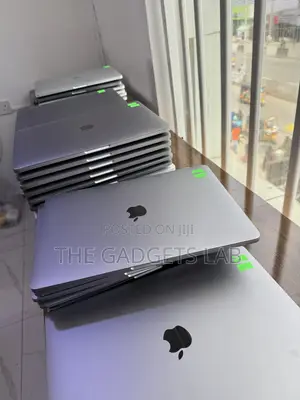 Apple MacBook Pro 2020 M1 8GB RAM 256GB SSD