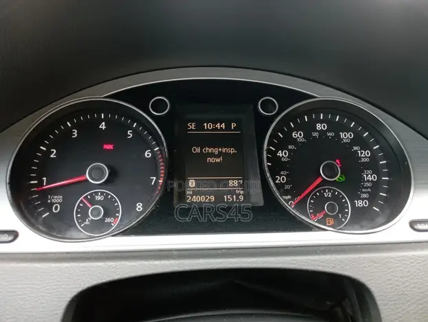 Volkswagen Passat 2014 Black - 1