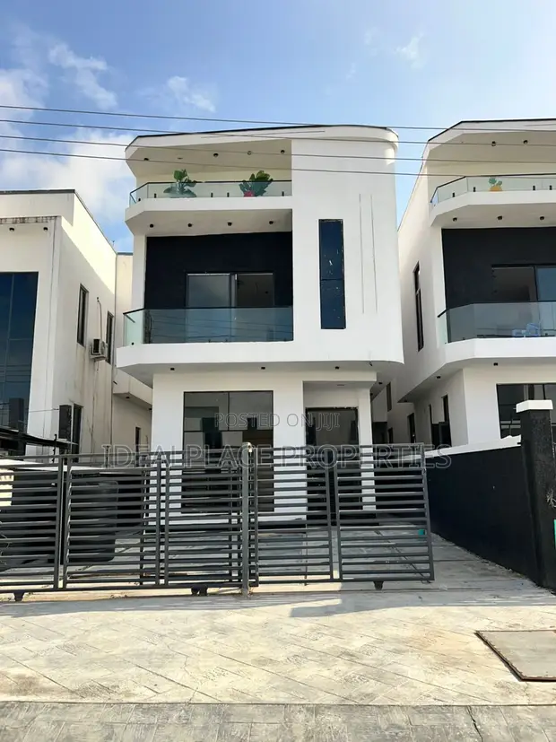 4 Bedroom Duplex da Pool & BQ a Ajah - 1