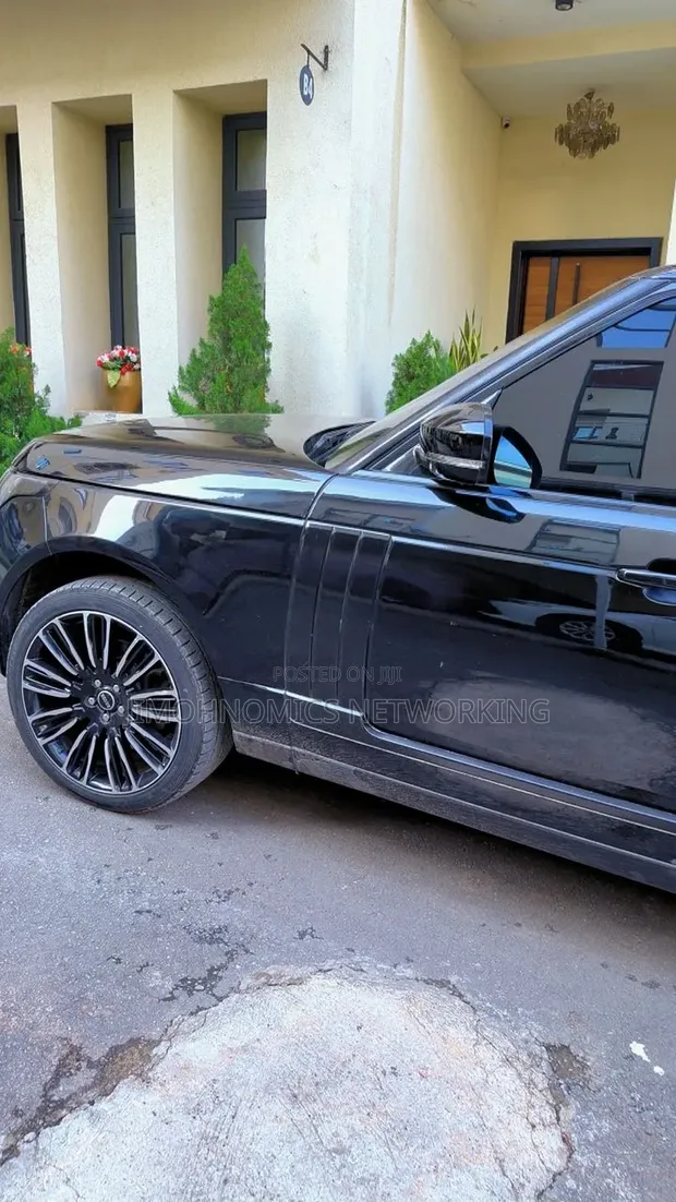 Land Rover Range Rover Vogue 2019 Black - 1