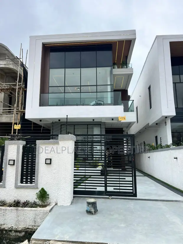 5 Bedroom Duplex with Pool & BQ in Ajah - 1