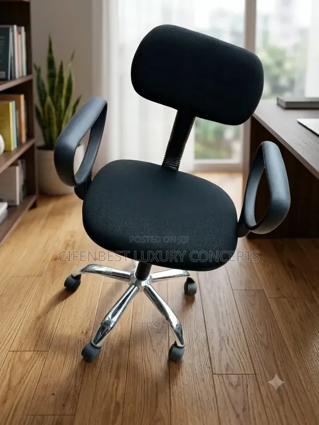 Stylish Swivel Office Chair with Headrest - 1