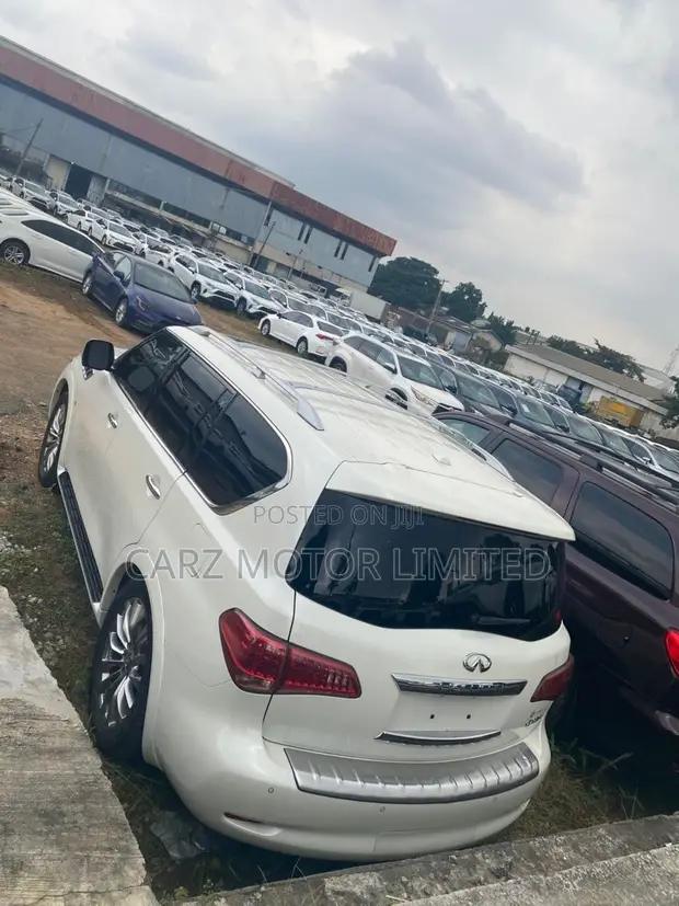 Infiniti QX80 2015 - 1