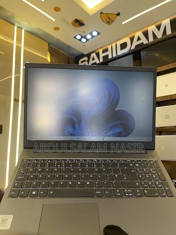 Lenovo ThinkBook 15 Laptop: Intel Core i5, 8GB RAM, 256GB SSD - 1