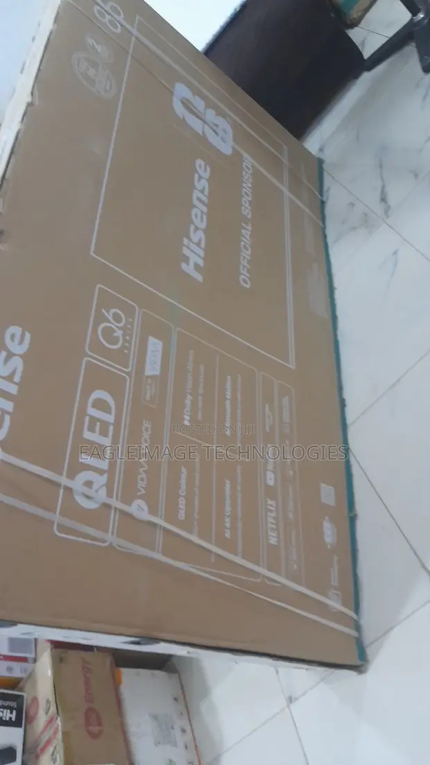 Hisense 85-Inch 4K QLED Smart TV (85Q6Q) - 1