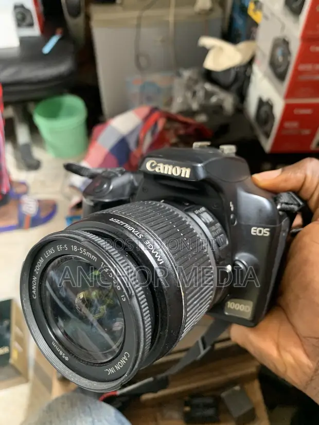 Canon EOS 1000D DSLR Kamara da 18-55mm Lens - 1