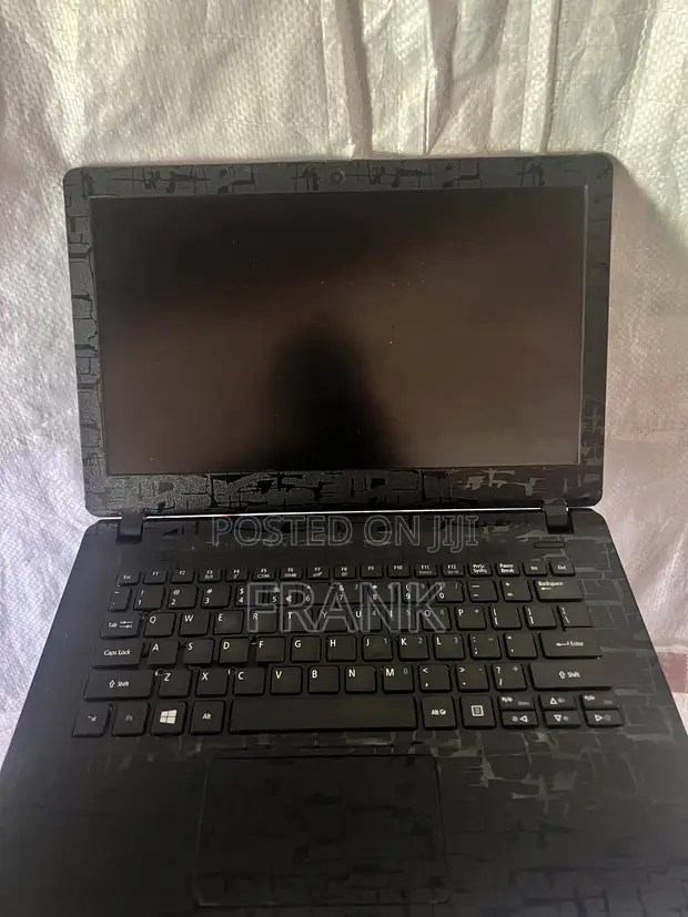 Acer Aspire ES1-311 Laptop 8GB RAM Intel Pentium SSD 350GB - 1