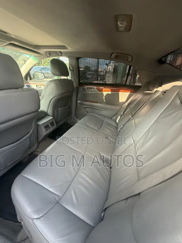 Toyota Avalon XLS 2006 Silver - 1